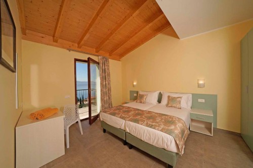 Trilocale vista lago