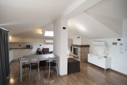 AL TERRAZZO APPARTAMENTI - Foglia - Bilocale vista lago